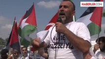 İsrail'in Gazze saldırılarını protesto eden Tokluman ailesi -