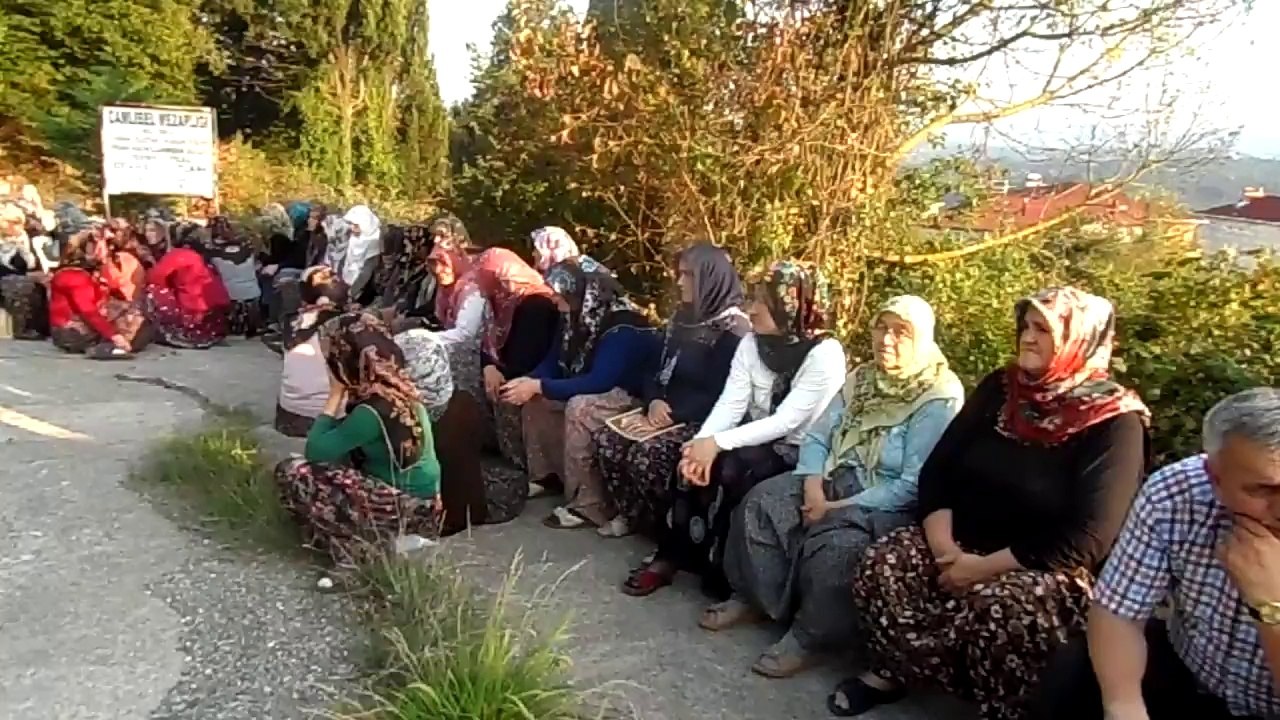 2014 YILI RAMAZAN BAYRAMI MEZARLIKTA DUA