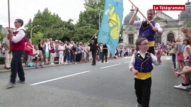 Cornouaille 2014. Le triomphe des sonneurs autour de la reine