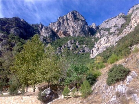 YILDIZ DEMİRKOL SAVAŞ-yıldızlıtürküler-BAŞI PARE PARE DUMANLI DAĞLAR