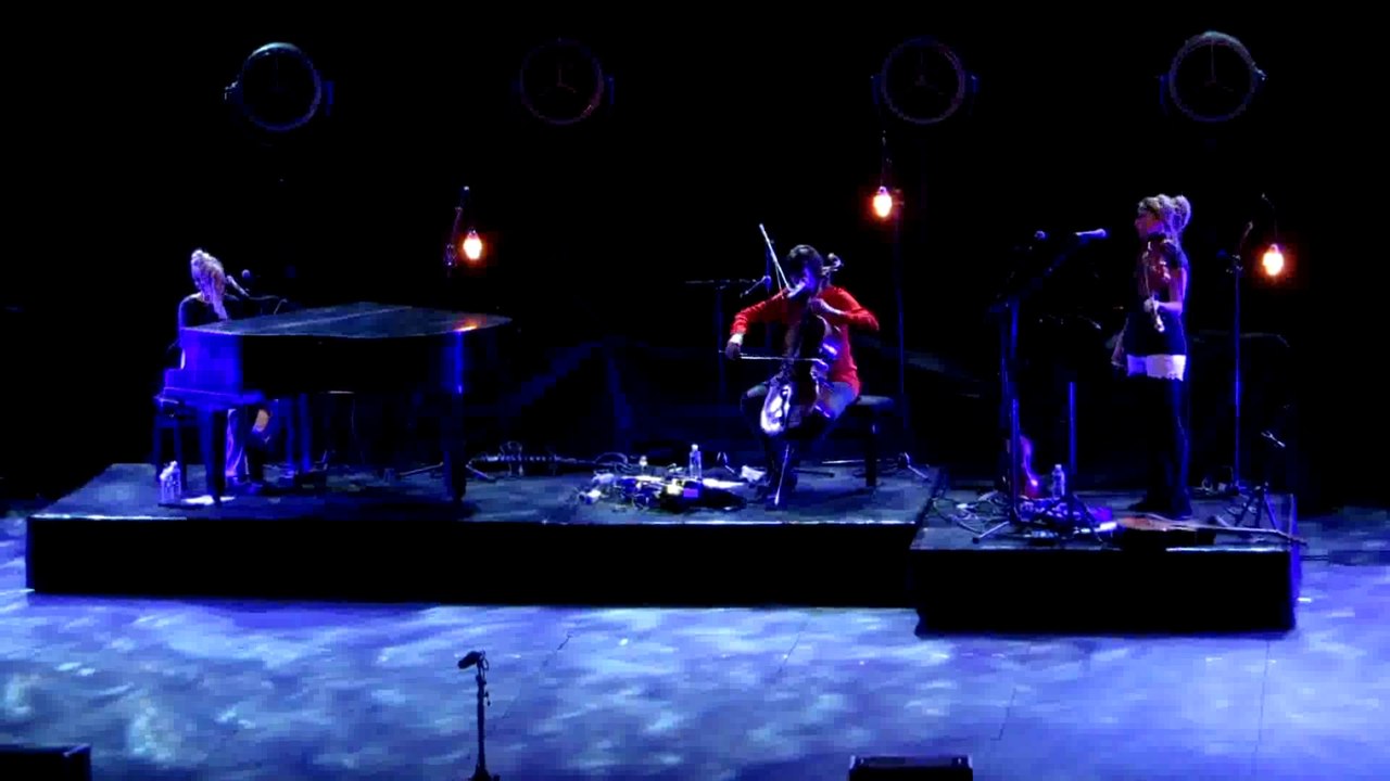 Agnes OBEL 26.07.14 (11)