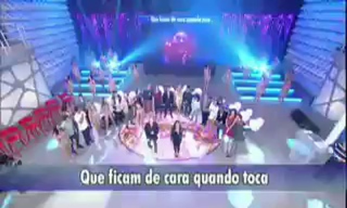 TV Globo 2014-07-27 Anitta no Faustão (3)
