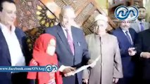 شاهد || محافظ بني سويف يشهد احتفالية ليلة القدر ويكرم 70 من حفظة القرآن الكريم