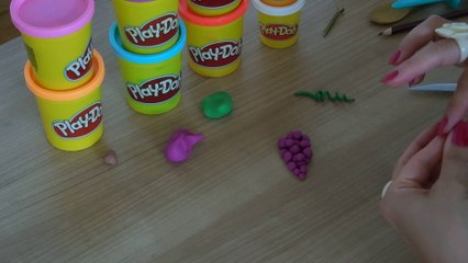 HOW TO MAKE PLAY DOH GRAPES