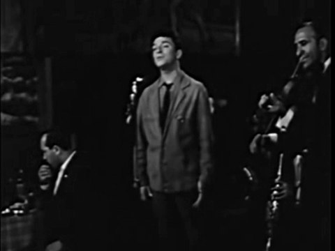 Bu Yağmur Ah Bu Yağmur - Zeki Müren (Belgin Doruk & Zeki Müren)