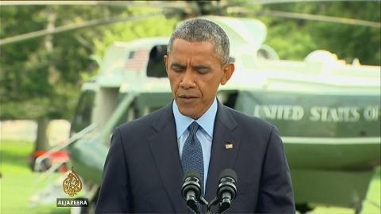 Obama announces Russia sanctions over Ukraine