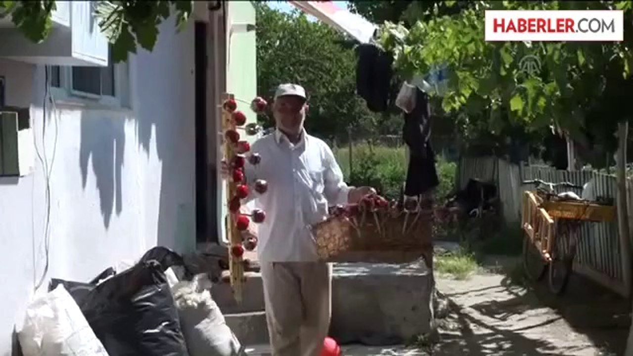 Bayramların vazgeçilmezi; elma şekeri -