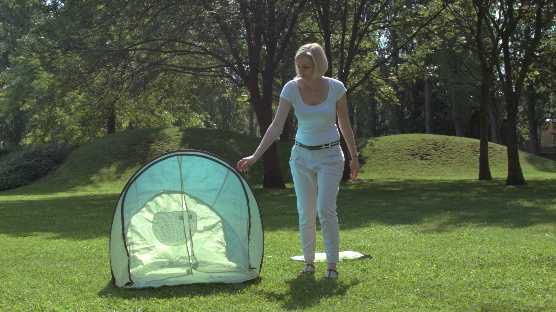 Tente Anti Uv Babymoov Video Dailymotion