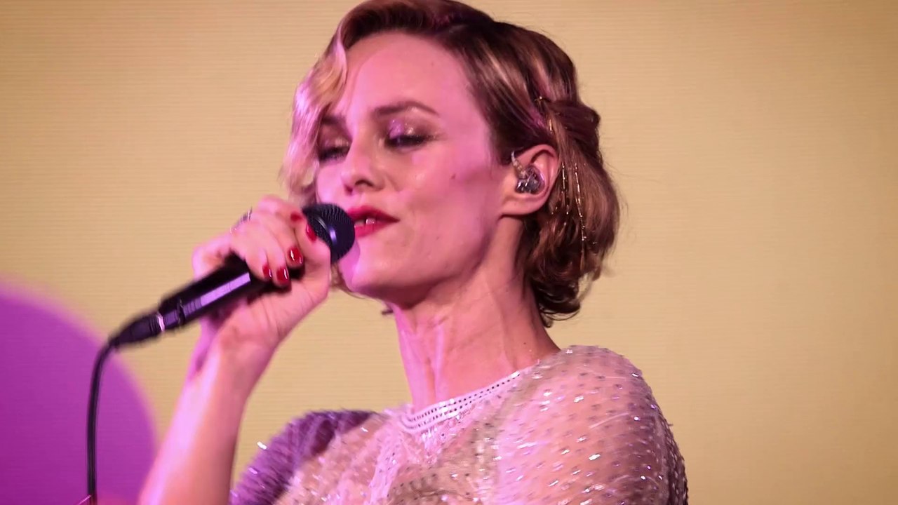 Le concert privé de Vanessa Paradis pour Chanel