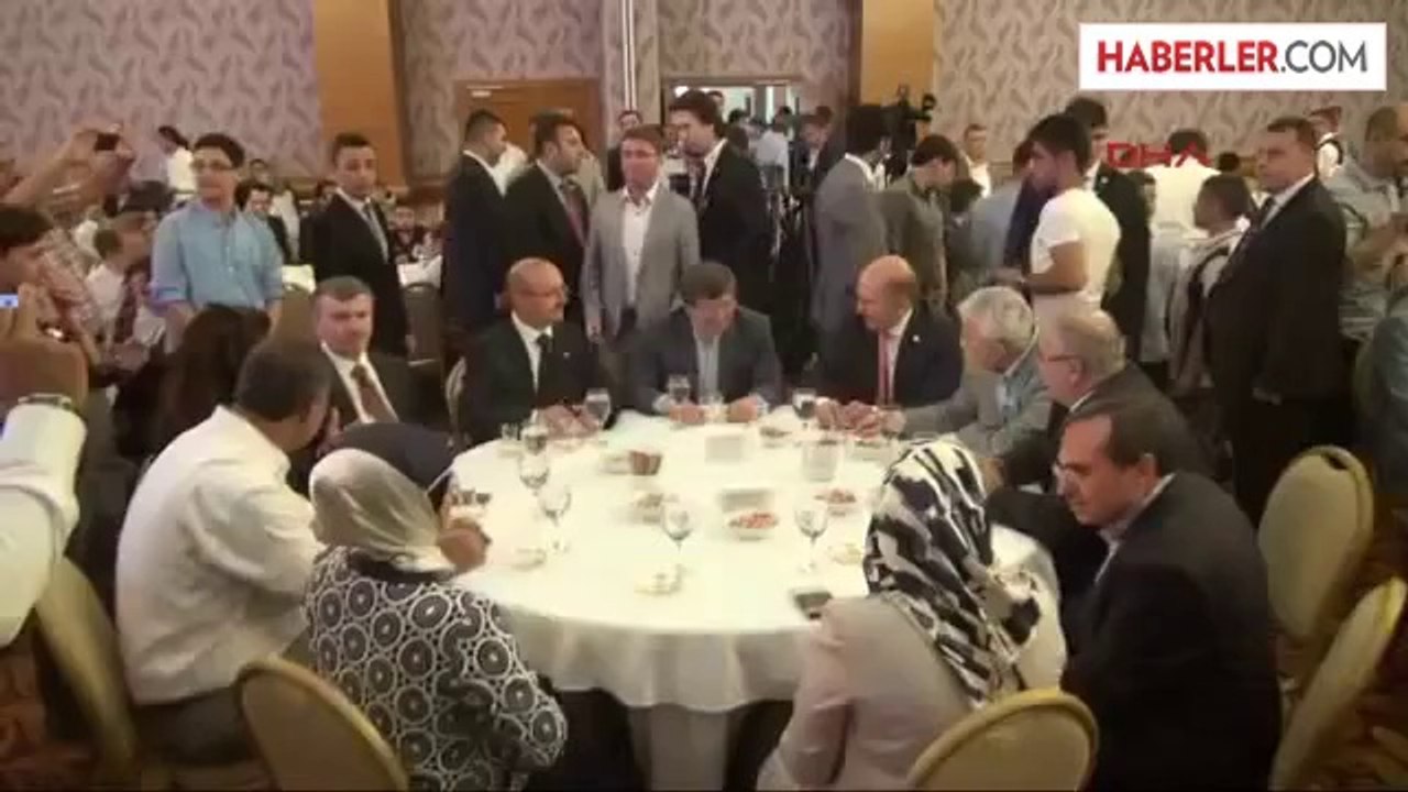 Davutoğlu Bayramlaşma Törenine Katıldı Detaylar