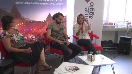 Le groupe Cats on Trees rencontre son public dans le cadre du Festival Off de Carcassonne :