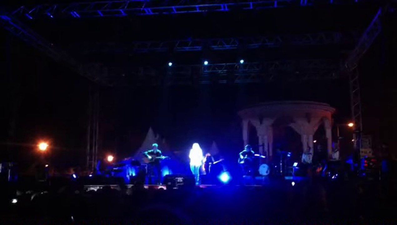 Sylvie Vartan à Bandol "L'étrangère" album Country