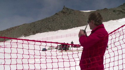 French mayor blasts US dad for climbing Mont Blanc with his kids