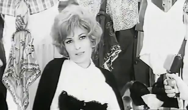 Il disco volante film di Tinto Brass 1964.