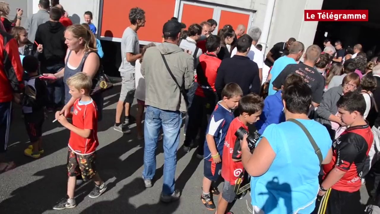 Guingamp : 3.500 supporters applaudissent l'équipe d'En Avant