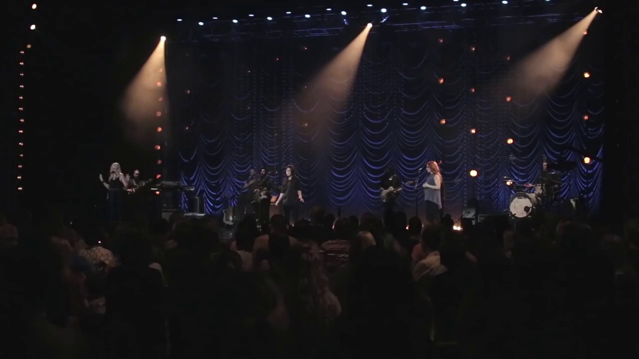 We Step into Freedom (Spontaneous) - Jenn Johnson & Bethel Music - You Make Me Brave.