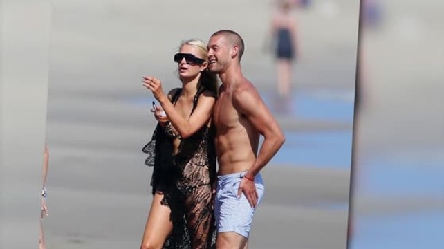 Paris Hilton Gets Cozy With A New Man in Malibu