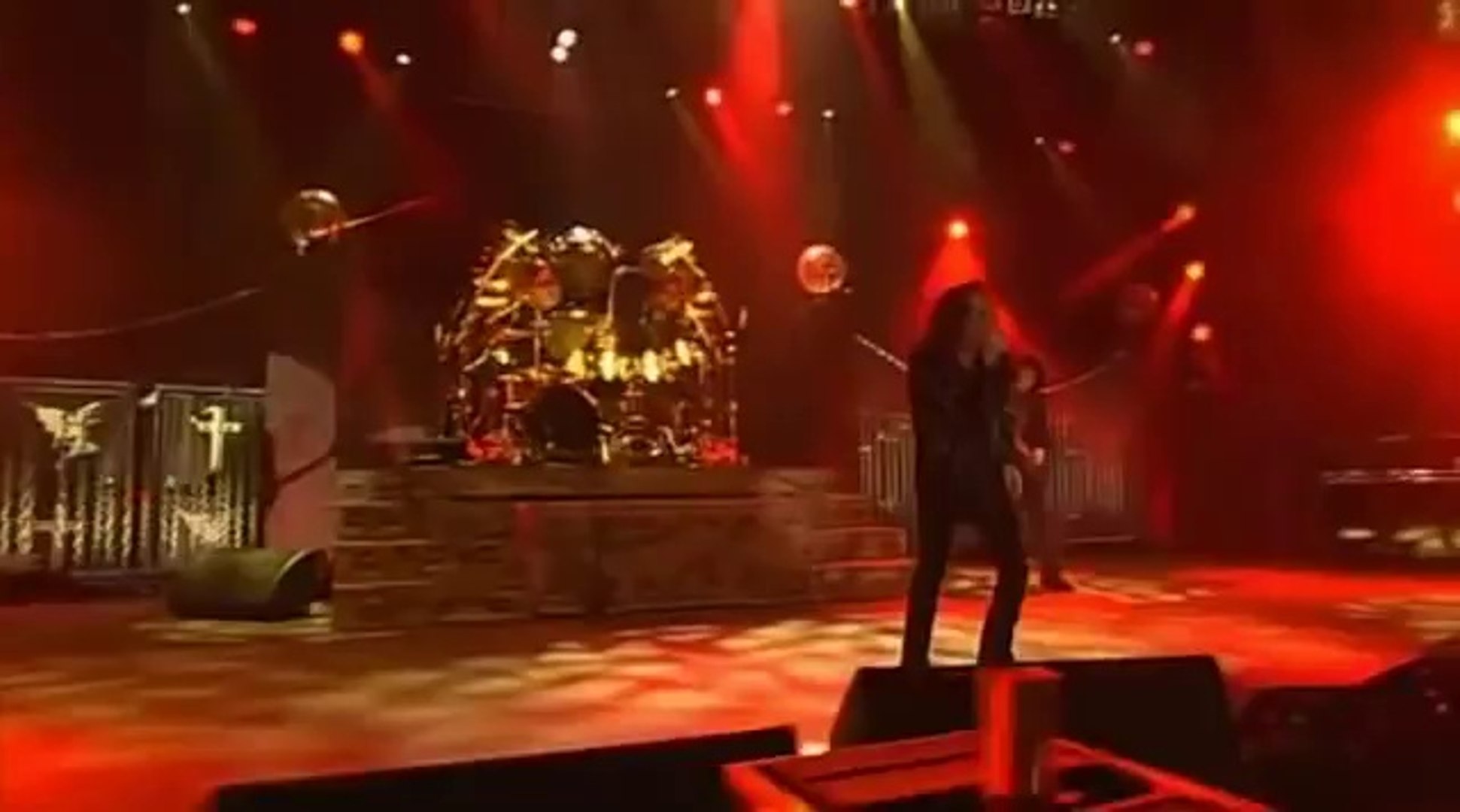 Heaven & Hell -- Fear -- Wacken 2009 (The Devil You Know Tour)