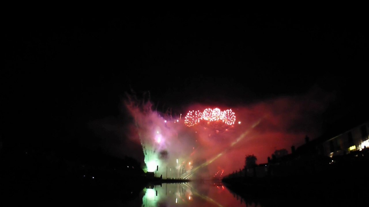www.objectif-pyro.fr - Rogny les Sept Ecluses 2014
