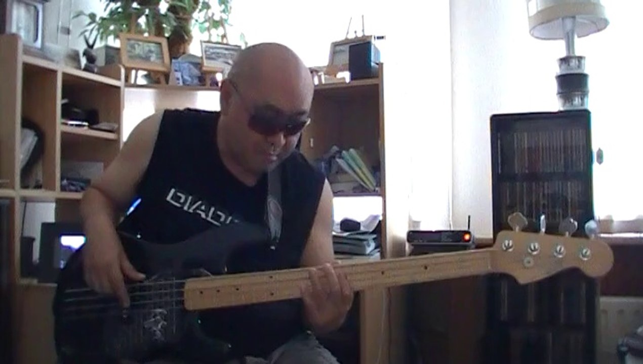 StreetWalking Shakatak basscover Bob Roha