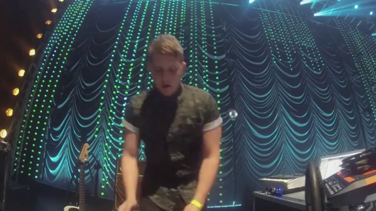 Anchor - Leah Valenzuela & Bethel Music - You Make Me Brave