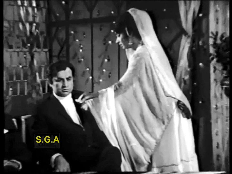tu jahan kahie be jaye mera pyar yaad rekhna meray dil mie bus rehi hai teri khashboo~~ Zeba and Muhammad Ali ,SInger Noor Jahan, Film  INSAAN AUR ADMI Pakistani Urdu Hindi Songs