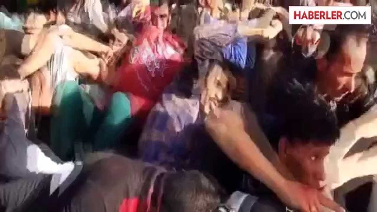 Işid Irak Askerlerini Kamyonlara Yükleyip İnfaz Etti