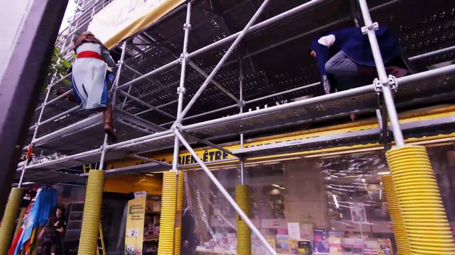 Parkour sur les toits de Paris déguisé en Assassin's Creed
