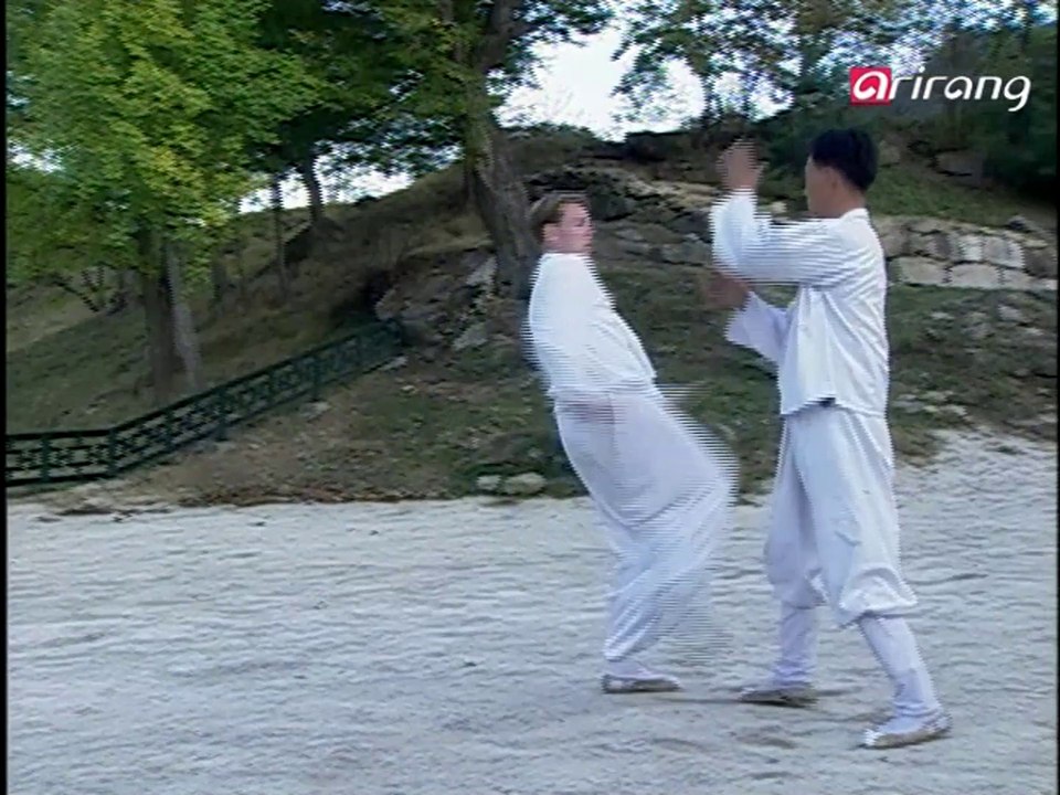 Experience the Korean Spirit Ep08