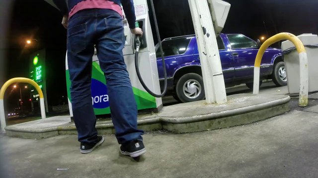 GoPro camera on car wheel! Awesome...