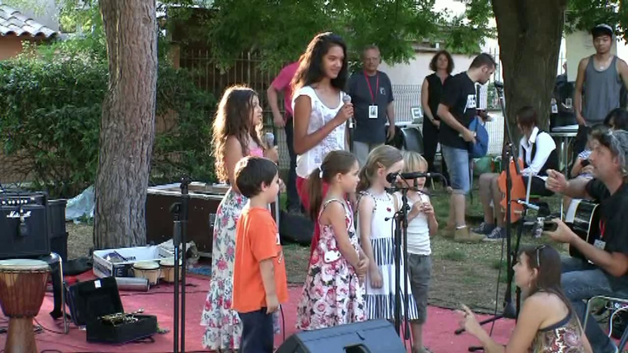 20140726 junas place de l' avenir concert enfants stage