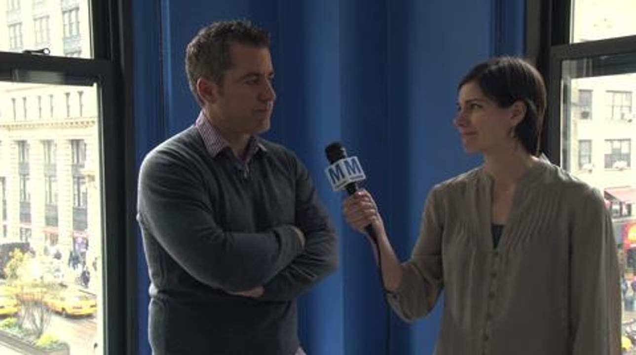 Jason Jones Asks Twitter Users if They're #WellEndowed