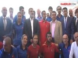 Bakan Yıldız, Görme Engelliler Atletizm Milli Takım Kampı'nı ziyaret etti -