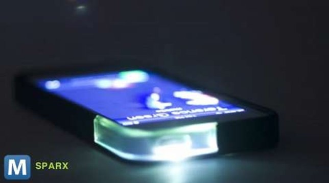 Sparx Case Uses iPhone’s Flash to Illuminate Your Notifications
