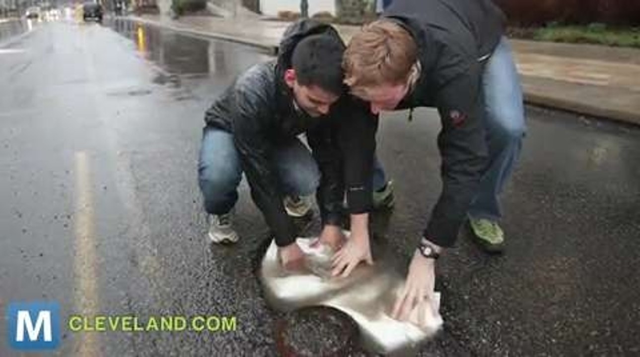 Students Invent Silly-Putty Patch for Potholes