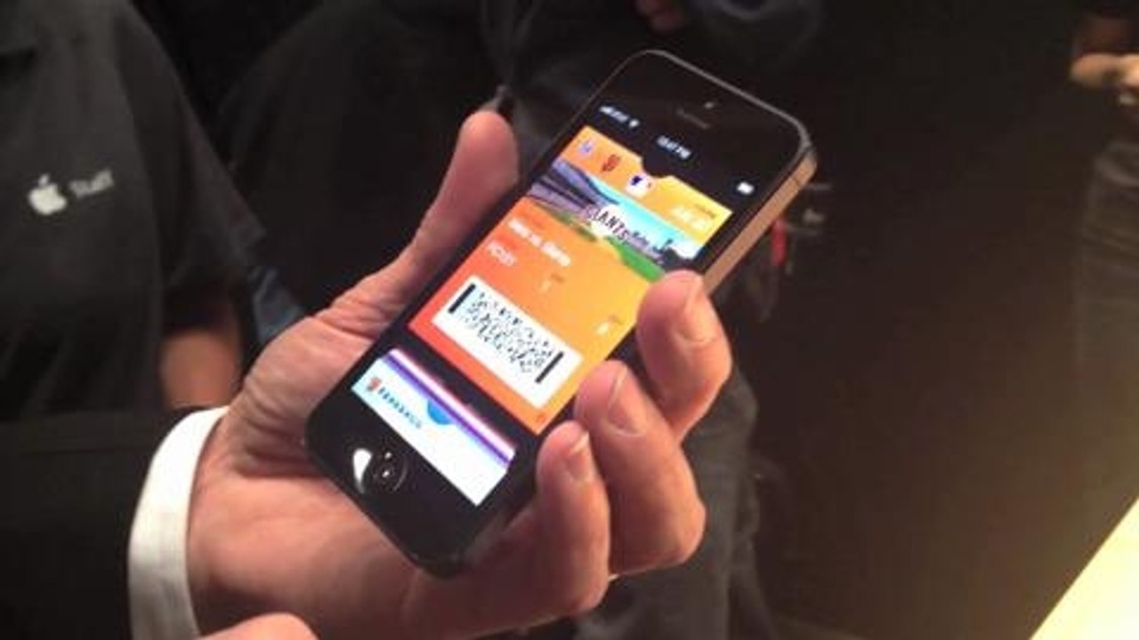 First Look: iPhone 5 Maps, Passbook, Panorama