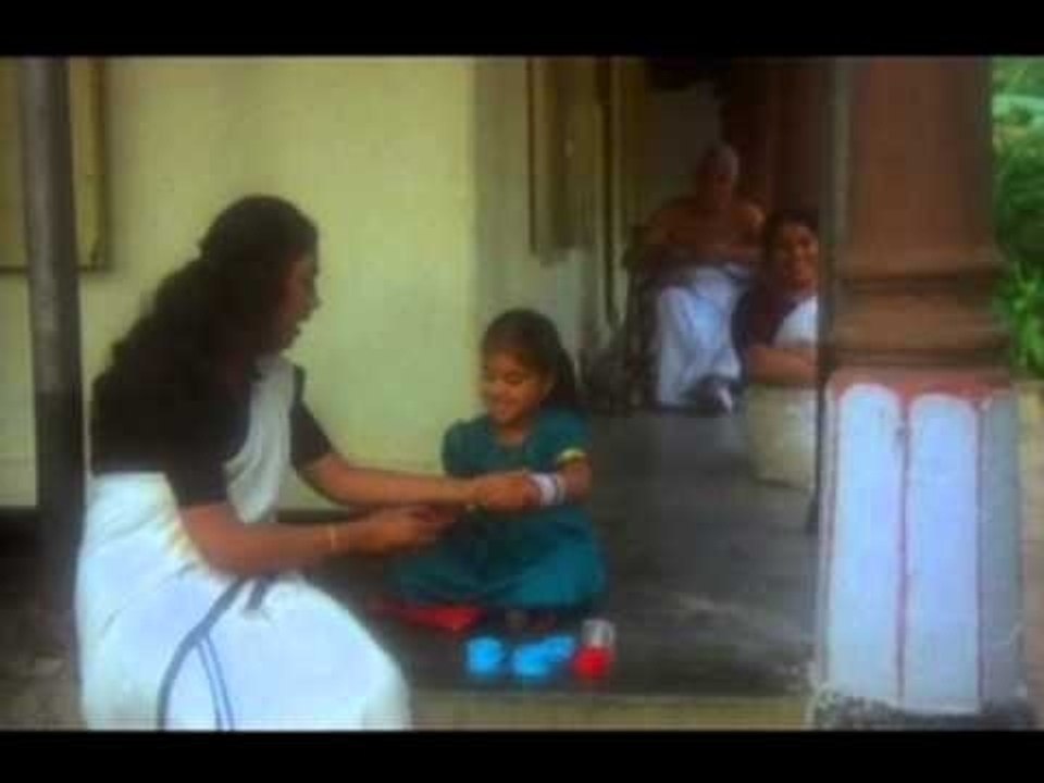 Edho Vaarmugilin (Female) song - Pookkaalam Varavaayi