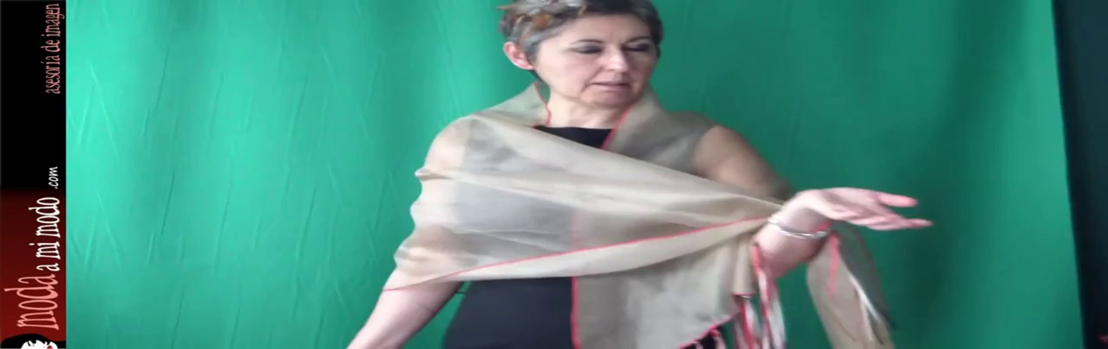 Combinar un vestido negro, para una boda