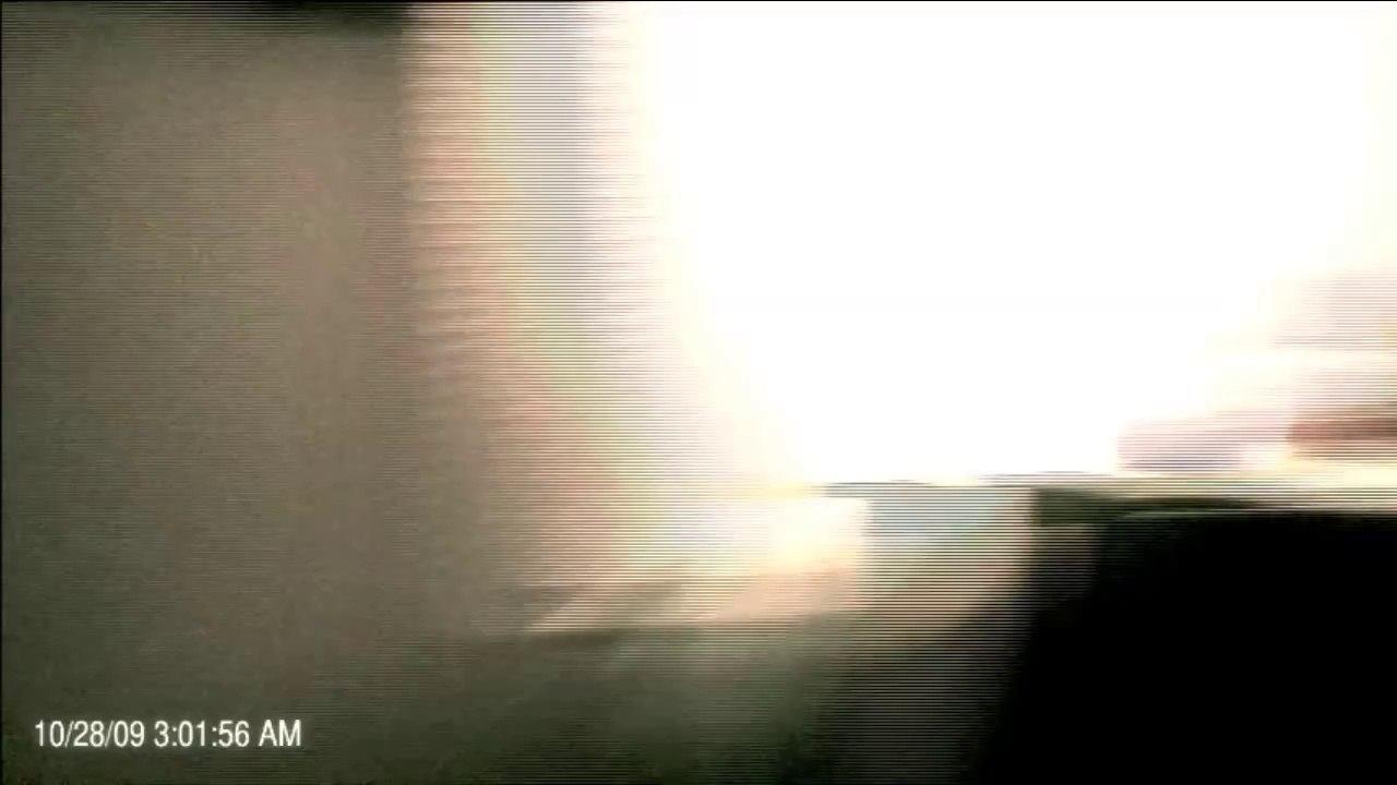 Two Red Eyes (2012) Trailer