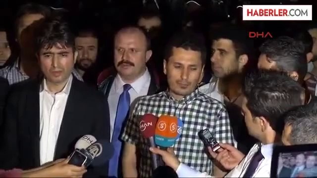 Serbest Kalan Polisler Adliyeden Ayrıldı