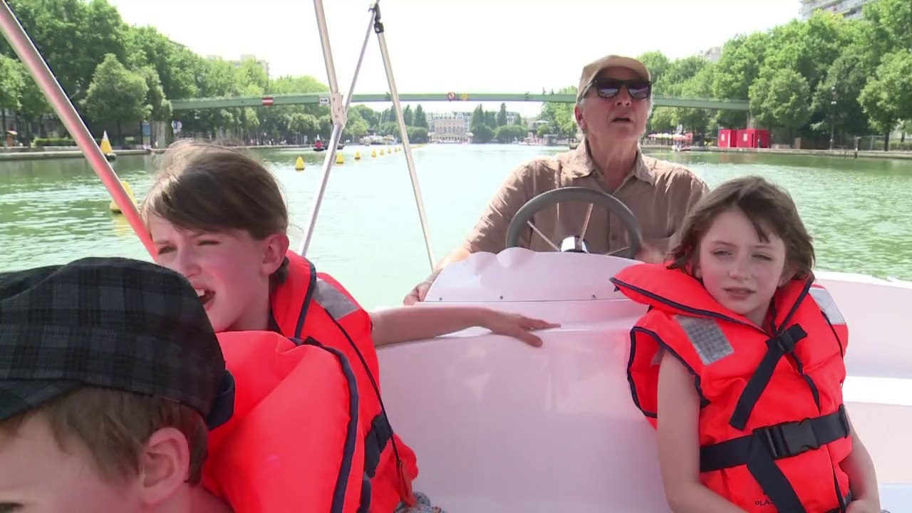 Kapitän in Paris: Mit dem Elektroboot durch die Kanäle schippern