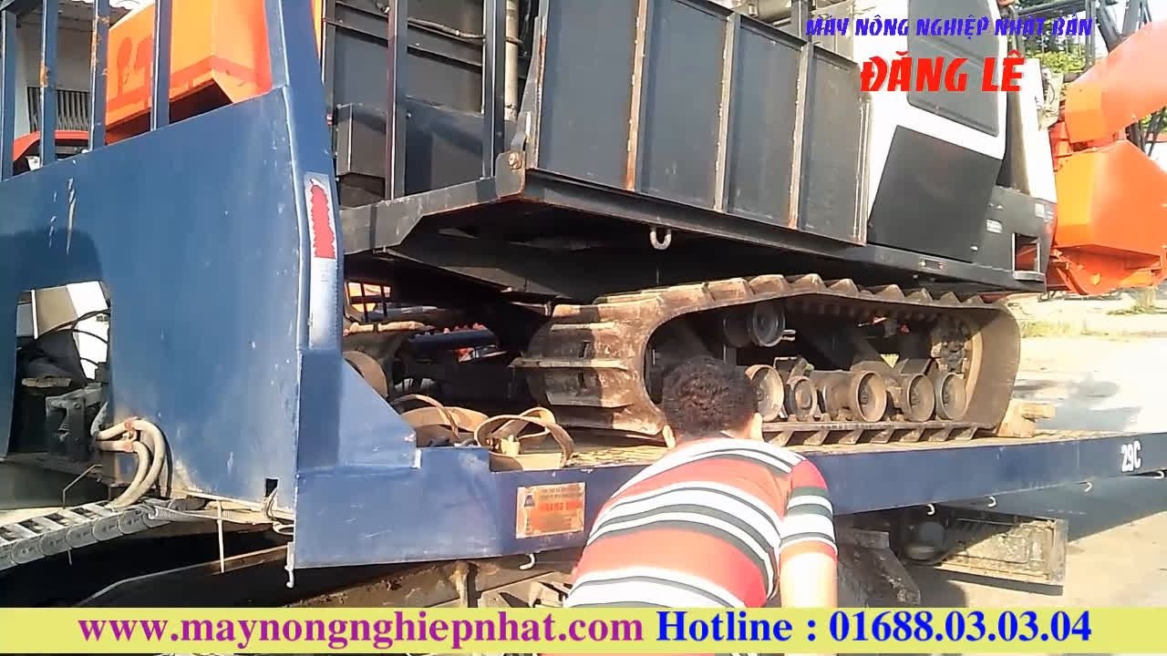 Xuất Giao máy gặt đập lúa liên hợp hoàn Kubota DC-68G Thái lan cho khách hàng tại Miền Bắc - Giá máy gặt đập liên hợp Kubota dc60 Kubota dc70 Kubota dc35 kubota dc95 tốt rẻ nhất Miền Bắc