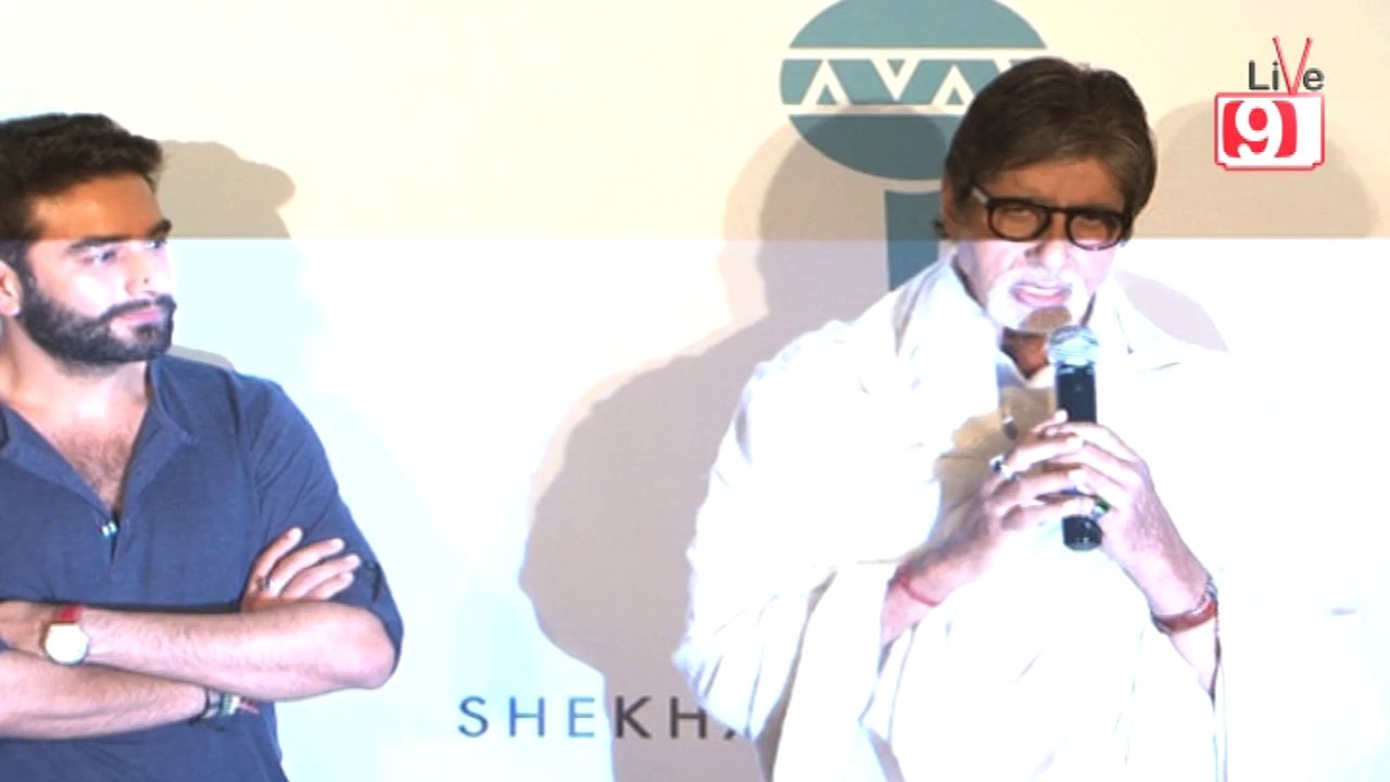 Amitabh Bachchan Sings Hanuman Chalisa For Shekhar Ravjiani