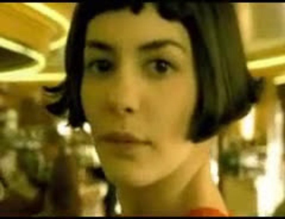 Trailer for Le Fabuleux destin d'Amélie Poulain
