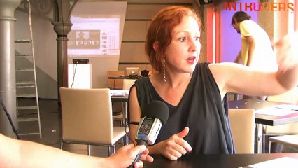 Anne Roquigny sur le partage de surf virtuel dans l'espace puiblic avec WJ-s