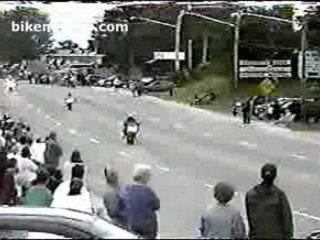 Suzuki GSXR 1000 - Wheelie flip accident