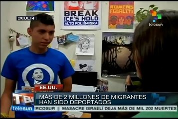 Activist youth "dreamers" campaign to halt deportations in the US