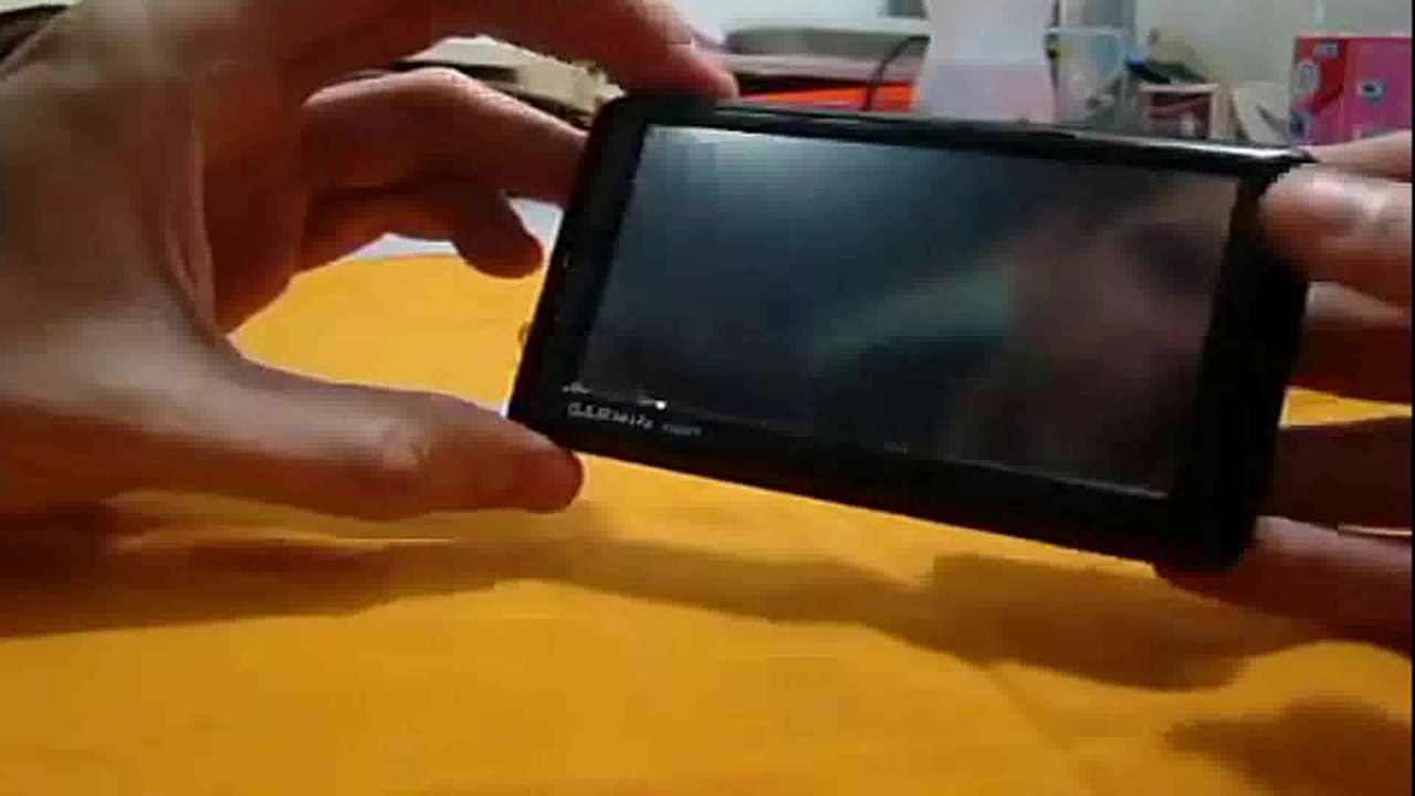 Como cambiar la bateria de GPS Garmin Nüvi 1300