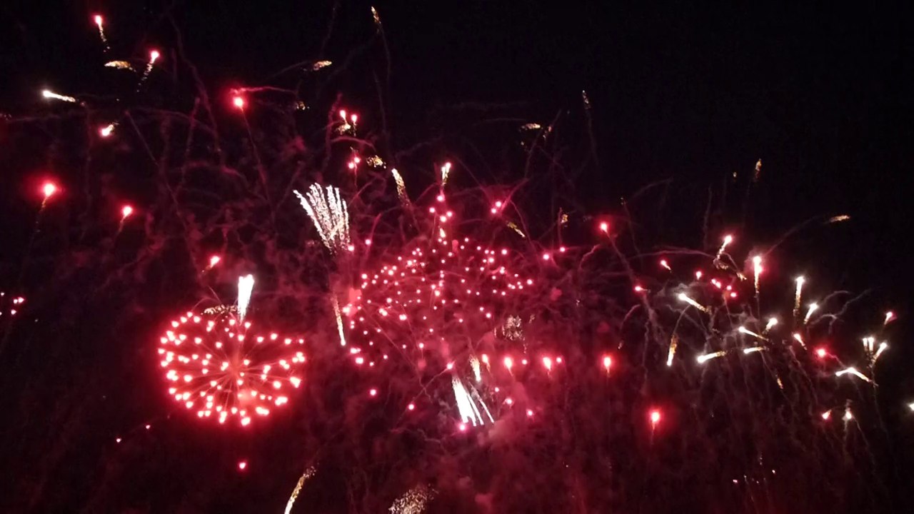Feu d'artifice à la fête du Carré Sénart 2013
