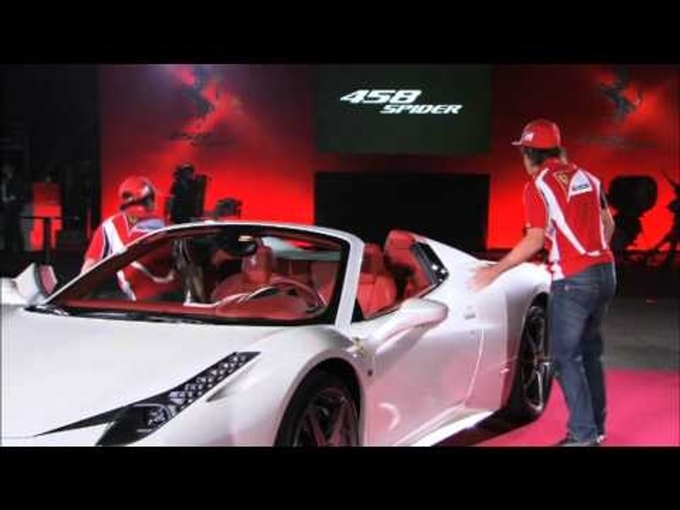 フェラーリ、増上寺でチャリティーイベント